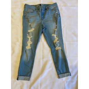 Universal Thread Jeans